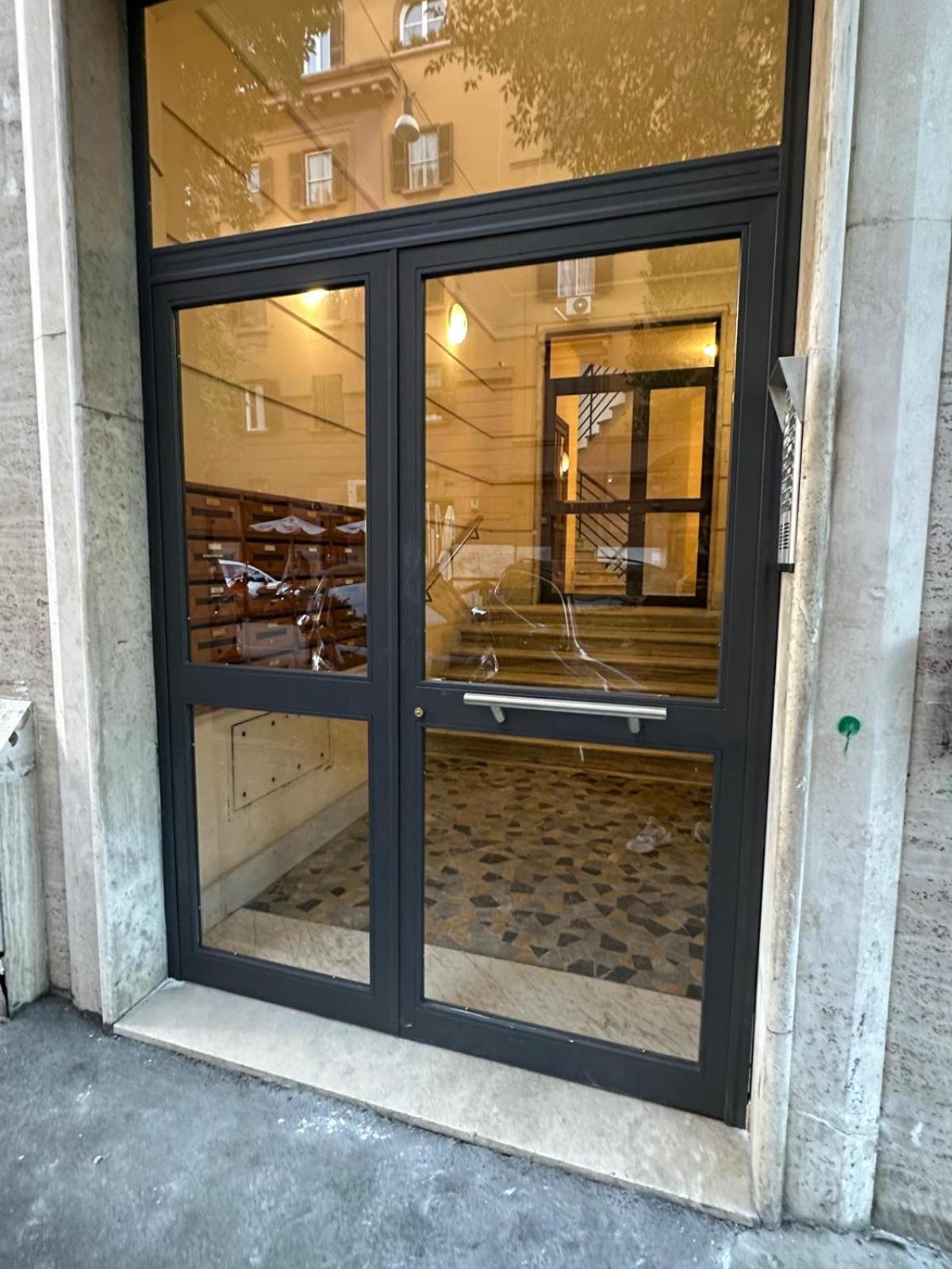 Apartmán Caracciolo33 Řím Exteriér fotografie